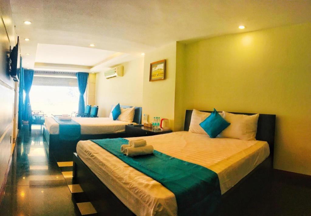 Whale Ocean View Hotel Da Nang Buitenkant foto