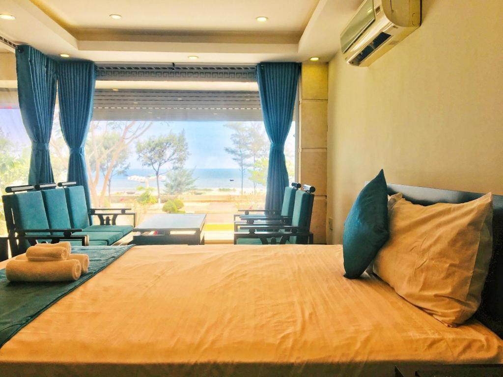 Whale Ocean View Hotel Da Nang Buitenkant foto