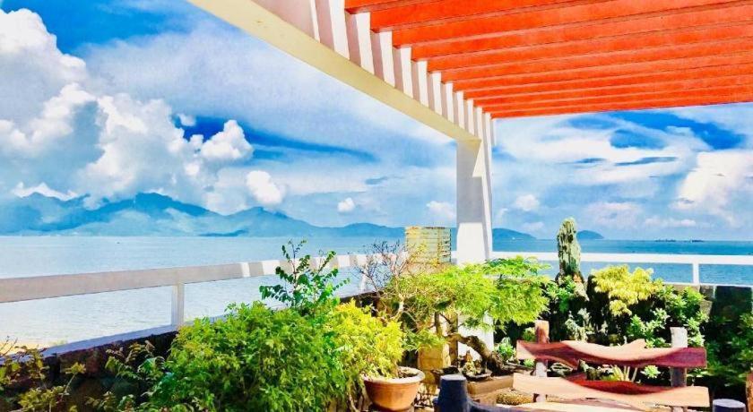 Whale Ocean View Hotel Da Nang Buitenkant foto