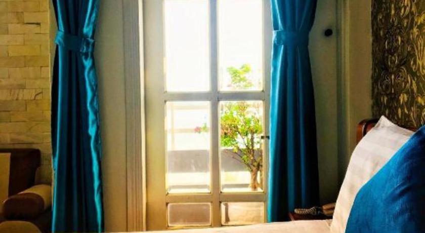Whale Ocean View Hotel Da Nang Buitenkant foto